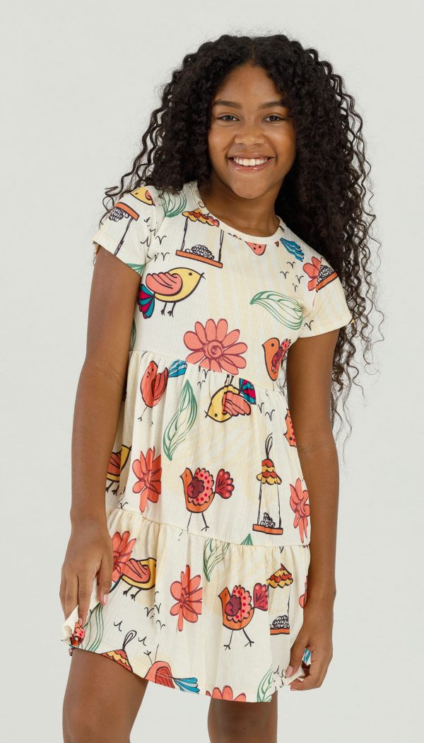 Vestido Canelado de Babado Infantil Feminino Com Estampa De Passarinhos Bege