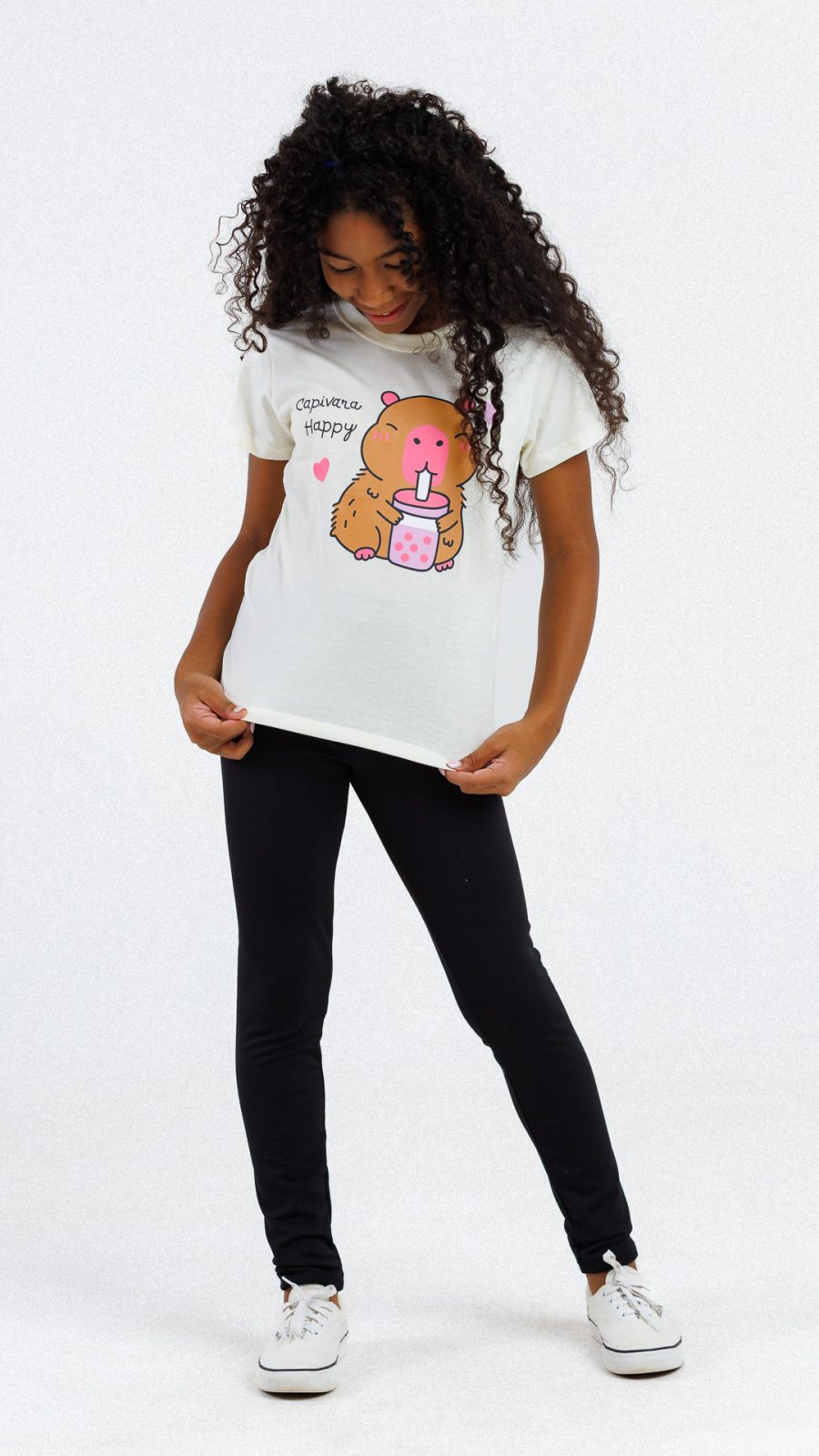 Camiseta Infantil Feminina Estampa Da Capivara Off White