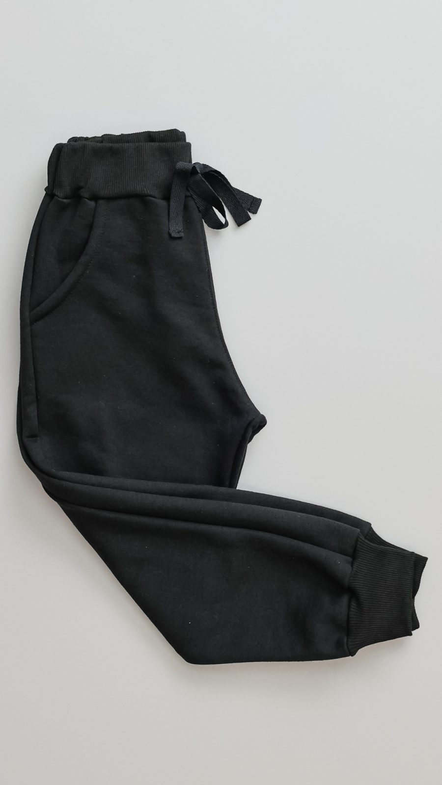 Calça De Moletom Infantil Peluciada Preta - Image 2