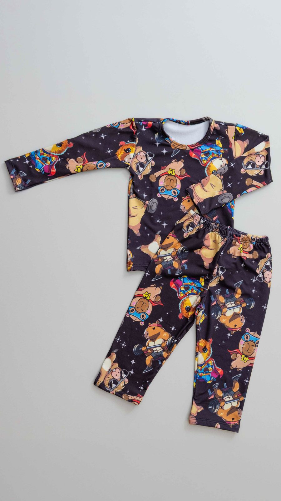 Conjunto Térmico Infantil Estampado Da Capivara Preto - Image 5