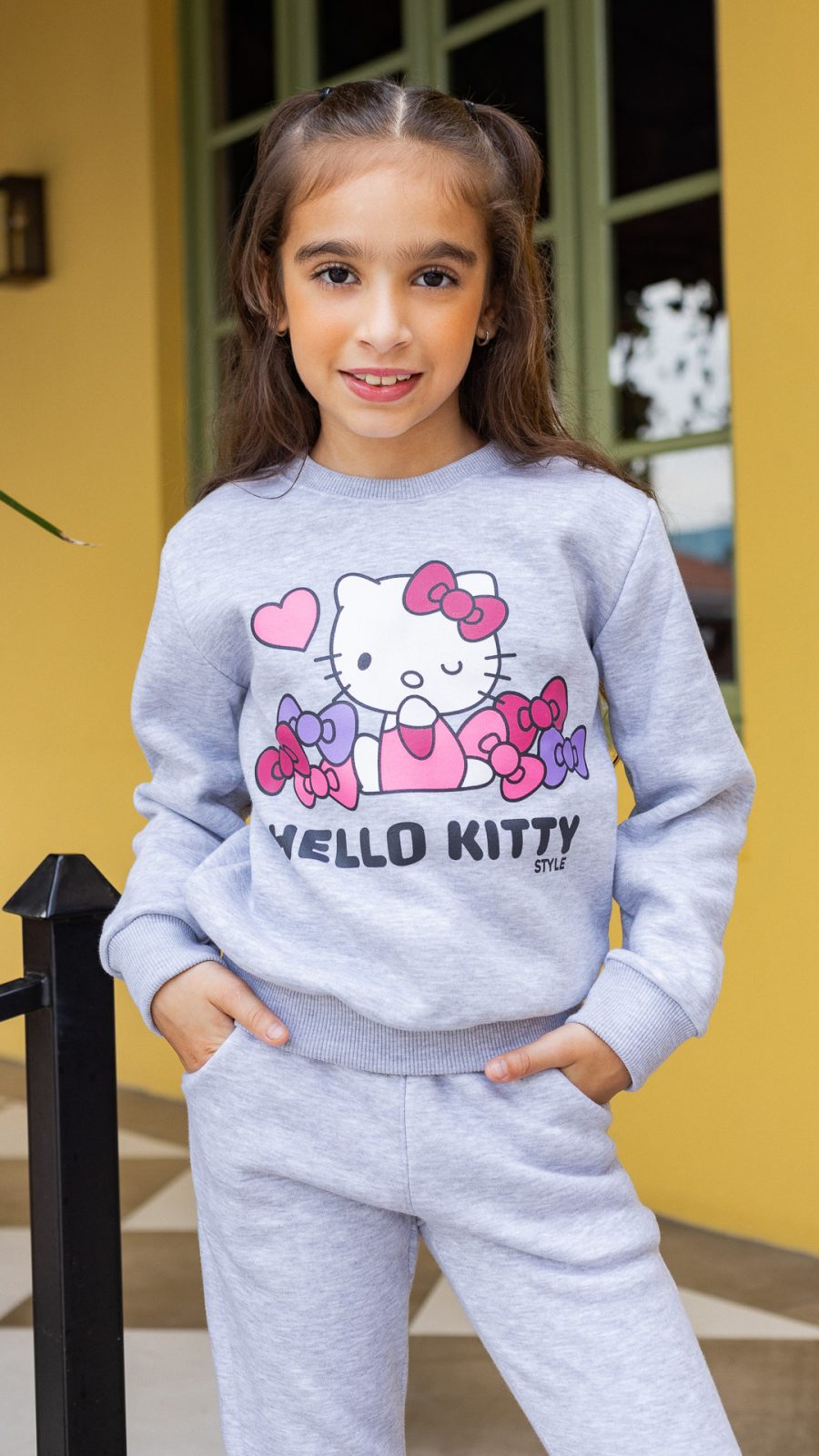 Conjunto De Moletom Infantil Feminino Com Estampa da Hello Kitty Cinza - Image 7