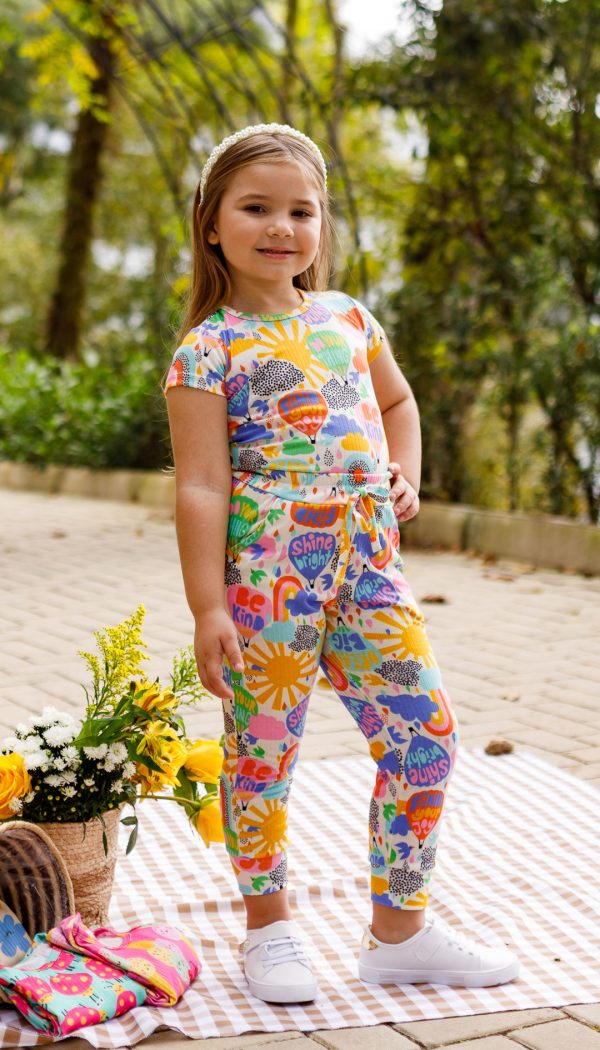 Conjunto Canelado de Blusa e Calça Jogger Infantil Feminino Estampa Balão