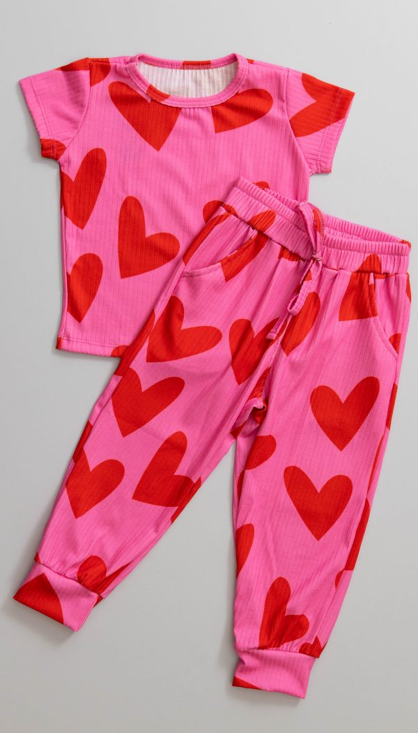Conjunto Canelado de Blusa e Calça Jogger Infantil Feminino Estampa Coração