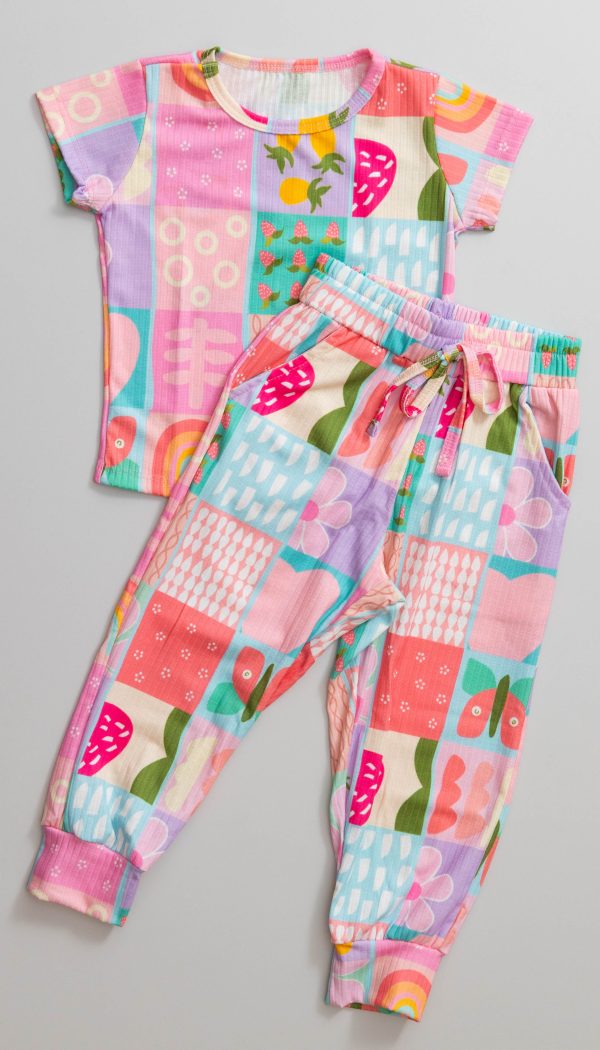 Conjunto Canelado de Blusa e Calça Jogger Infantil Feminino Estampa Frutinhas