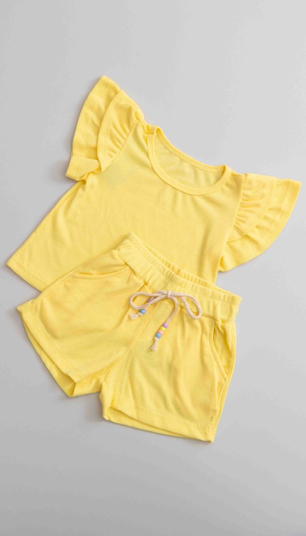 Conjunto Canelado Infantil De Blusa Com Manga Babado E Shorts Feminino Amarelo Candy