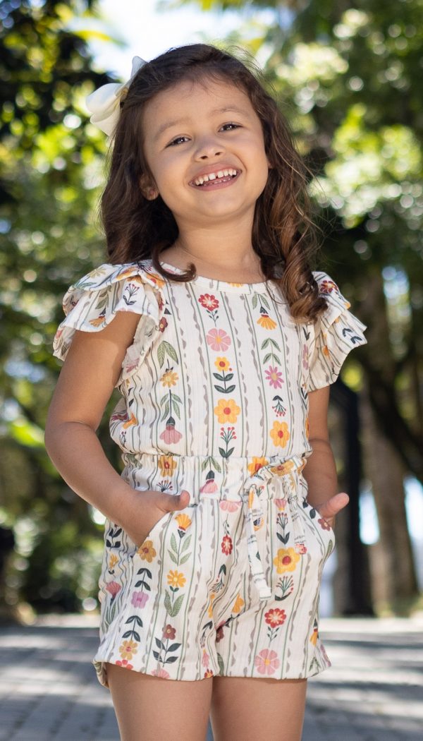 Conjunto Canelado Infantil De Blusa Com Manga Babado E Shorts Feminino Estampa De Florzinhas